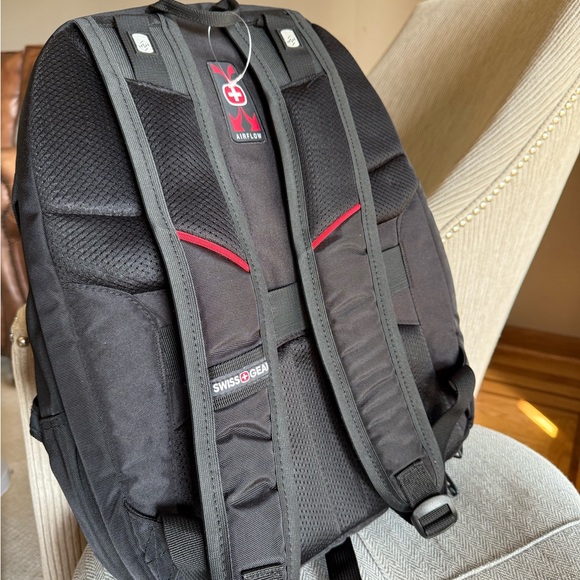 SWISSGEAR Black Backpack - Picture 4 of 10